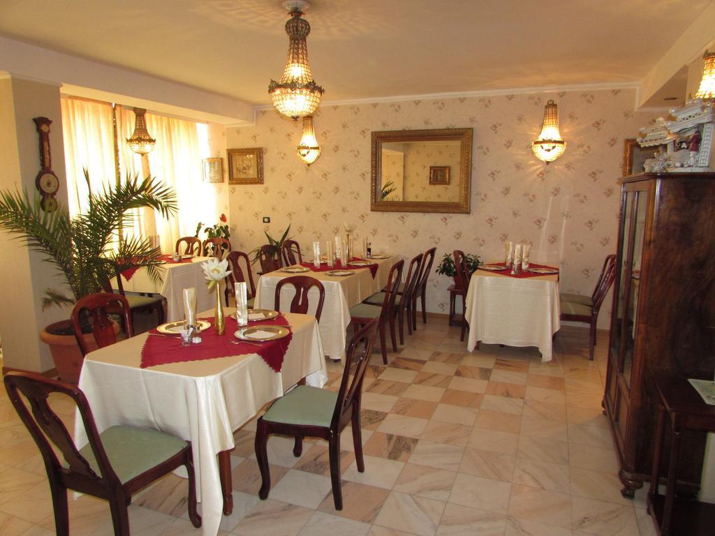 Pension Dinu Residence Timisoara Exterior foto