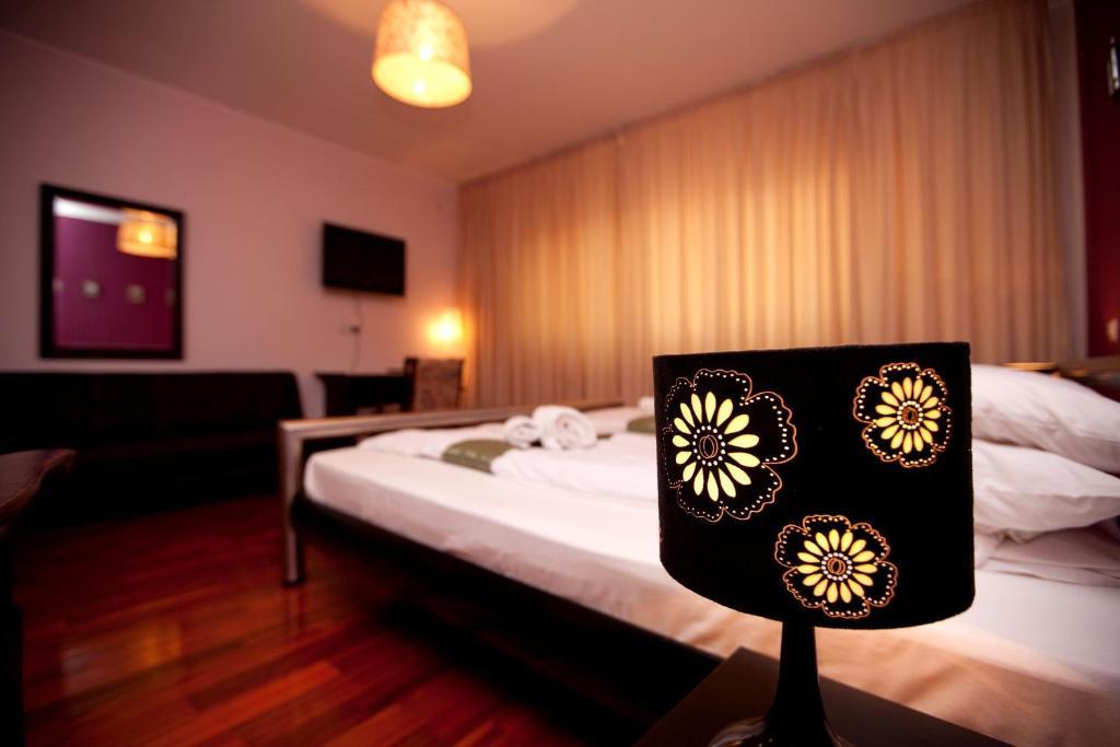 Pension Dinu Residence Timisoara Habitación foto
