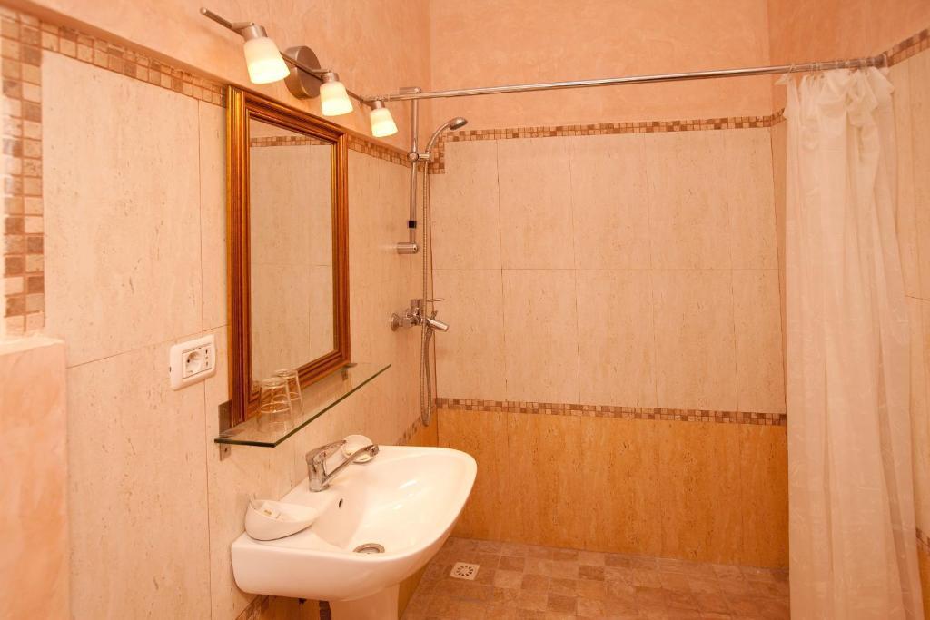 Pension Dinu Residence Timisoara Habitación foto